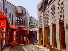 -龙湖星悦荟(颐和店)