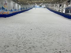 -乔波室内滑雪场