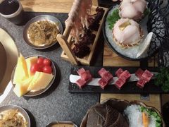 -湊湊火锅·茶憩(杭州湖滨银泰in77店)