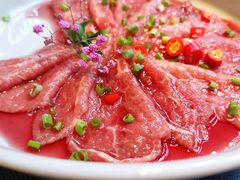 水上漂嫩牛肉-大隐·成都火锅Bistro(合生麒麟新天地店)