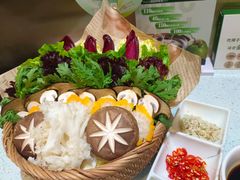 -烹然四季椰子鸡火锅(团结湖总店)