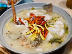 佬坛酸菜鱼（鲈鱼）-佬麻雀·新湘菜(珠海金发购物中心店)