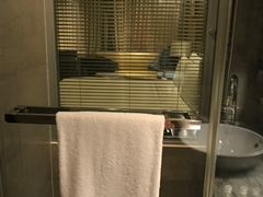 -上海龙之梦万丽酒店