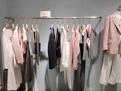 -LuOne凯德晶萃广场(徐家汇路店)