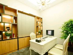 -粤港恒生口腔连锁(环球店)