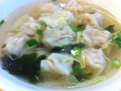 虾肉小馄饨-王家沙点心店(南京西路总店)