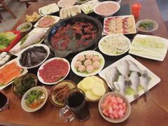 -重庆川渝肥妹火锅