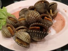 -J Daeng Seafood