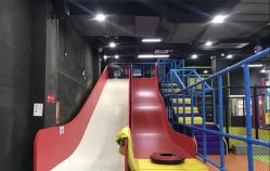 -蹦贝运动中心·蹦床·攀岩·闯关(龙岗店)