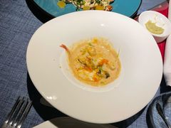 -弦月窗LUNETTE BY AMANDA(复兴路店)