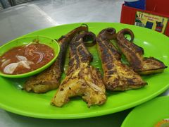 -明记烧鱼美味店