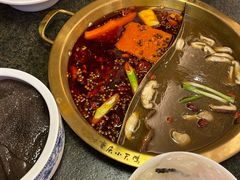 -小天鹅火锅·一线江景洪鼎旗舰店(洪崖洞店)