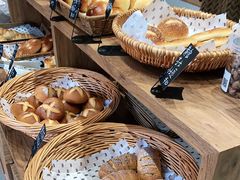 -沁屋面包店(人民东路店)