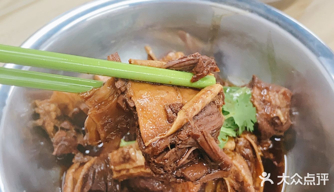 无意发现了这家沿街小店，味道超出预期！牛肉面