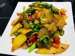 土豆盐煎肉-芳芳餐厅(白沙路店)