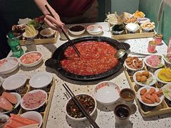 -红九格老火锅(三峡广场店)