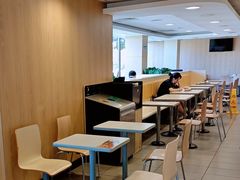 用餐区-麦当劳(军博店)