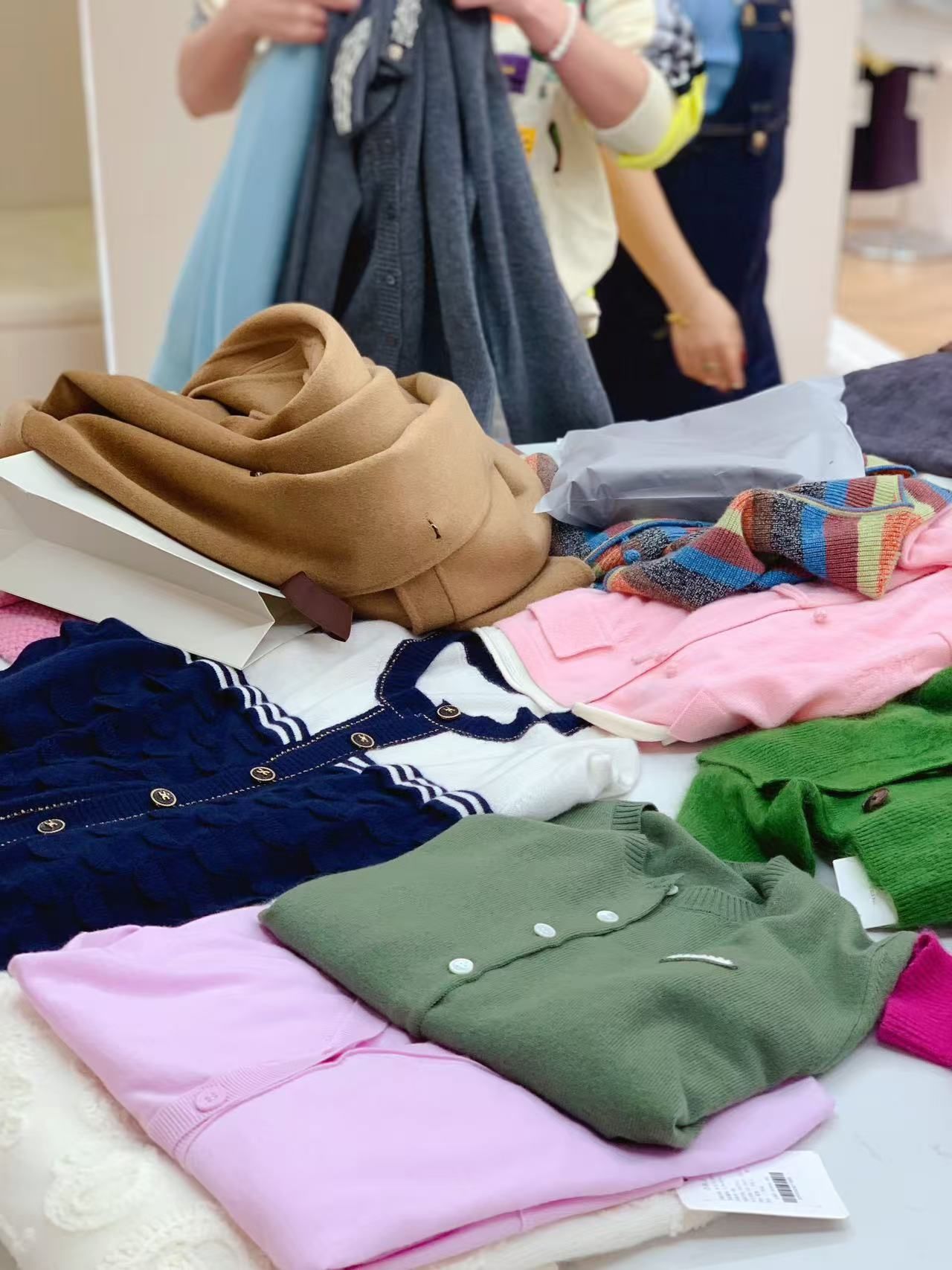 和老公吵架怒刷他卡来买了这堆衣服…9201