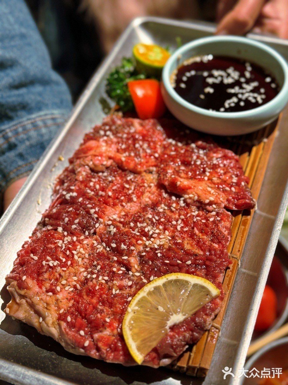 下雪的重庆，感受这口蜂蜡五花肉带来的快乐！