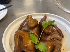 -郑猛记石岐鸽主题餐厅(长江店)