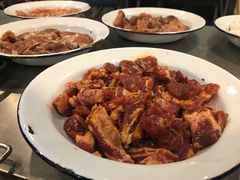 -马路牙子烧烤音乐酒馆(望京店)
