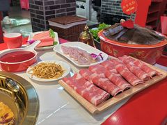 -欠火锅·水牛毛肚·团建聚餐·生日宴(何山路店)