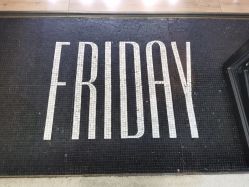 -FRIDAY星期五专业美发沙龙