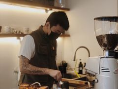 -Line 咖啡(石厦花园店)