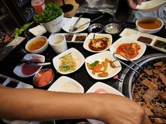 -木槿花韩式炭烤·熟成肉工坊(孙文东路店)