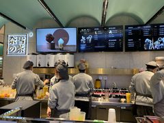 -奈雪的茶(亨特国际广场店)