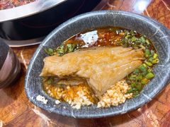 耗儿鱼拼牛蛙锅-耗儿鱼蛙蛙叫·老成都火锅(蛇口海昌街店)