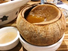 椰子炖乌鸡-陈鹏鹏潮汕菜(欢乐海岸 海边景观店)