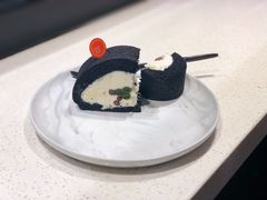 抹茶竹炭蜜豆卷-双风车咖啡馆 Twin Windmills(六道口店)