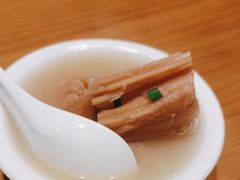 -莲餐厅·湖北菜·潜江小龙虾店(愚园路店)