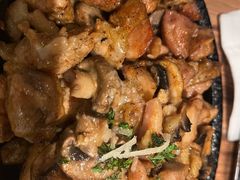-玛格萝妮(汇智国际商业中心店)