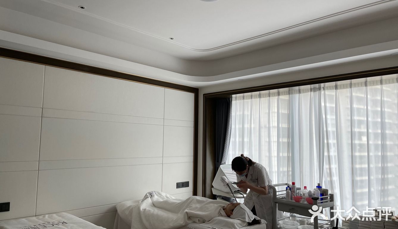 深圳｜做了一次黑眼圈的效果 一顿饭钱