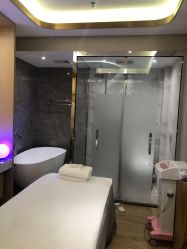 -香港倾城国际·美容美体中心