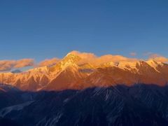 -贡嘎雪山