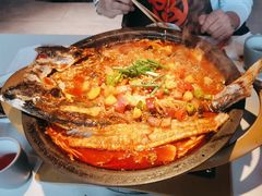 -鸣记脆皮烤鱼·海鲜烤鱼(三八广场店)