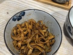 -内蒙焖面大盆骨餐馆(山大路店)