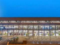 -天津波士信达奔驰4S店(卫津南路店)