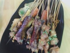-陈员外正宗夹江烧烤(广福路店)