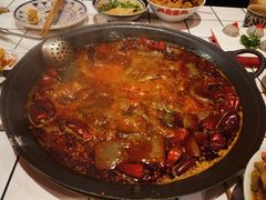 -旧街市鲜货老火锅(大光路店)