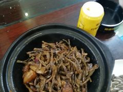 -临街徽菜馆·正宗黄山味