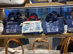 -九木杂物社(新奥购物中心店)