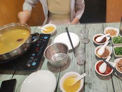 -丫丫汤膳打边炉(宏府408坊店)