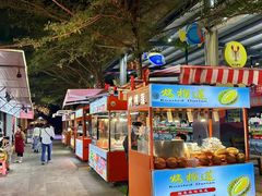 -三亚火车头万人海鲜广场