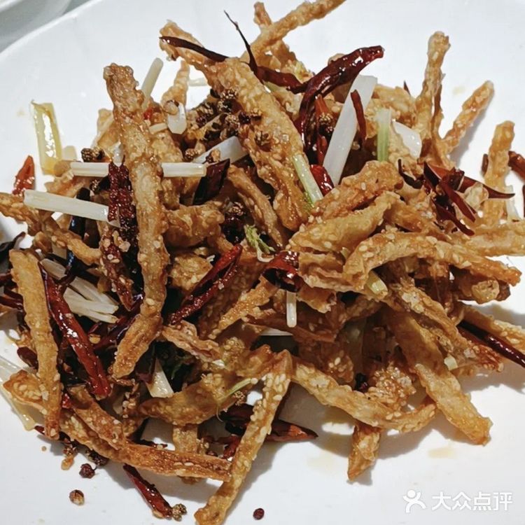 这家店回头客超多想吃你就来 朋友请客吃饭来了这家