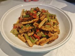 -俏湘厨•地道湘菜(建华南路店)