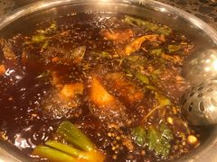 -肖肖酸萝卜鱼火锅(总店)